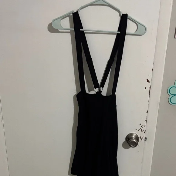 Junior's L Hot Topic Suspender Skater Skirt Black WITH POCKETS - Picture 1 of 3